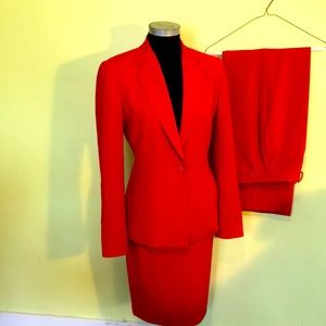 Anne Klein red 3 piece Suit size 6